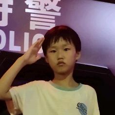 小学生妮妮