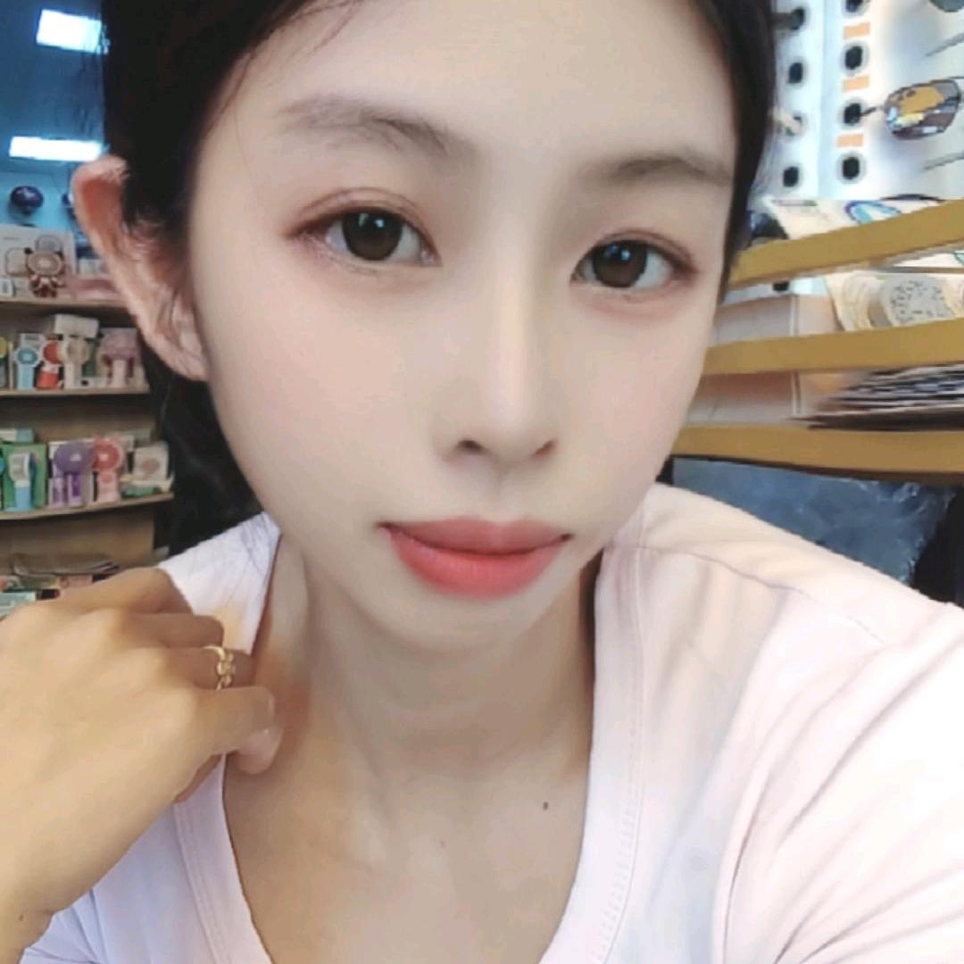 @🙂