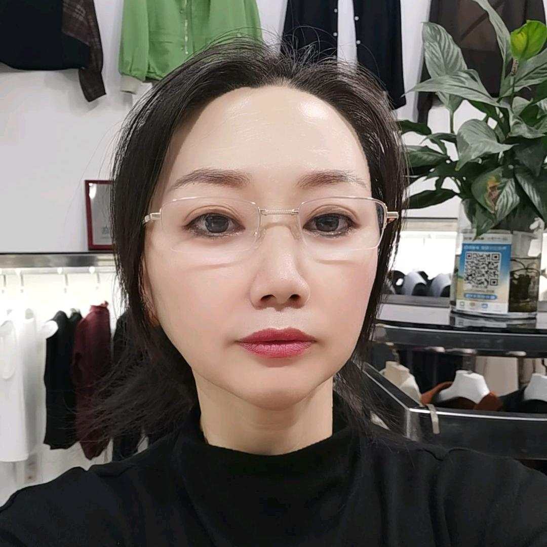 土主镇 靓点女装
