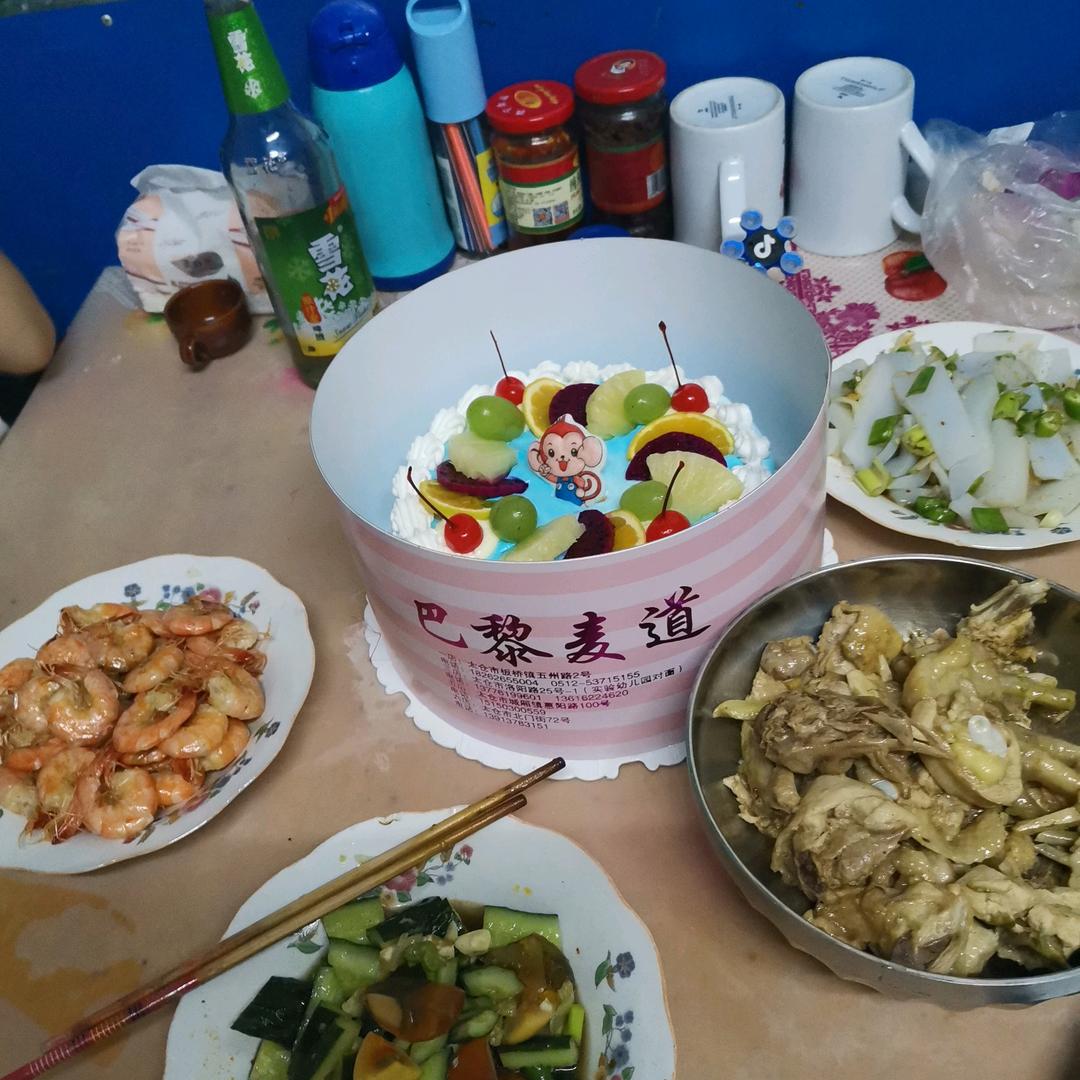 莉莉