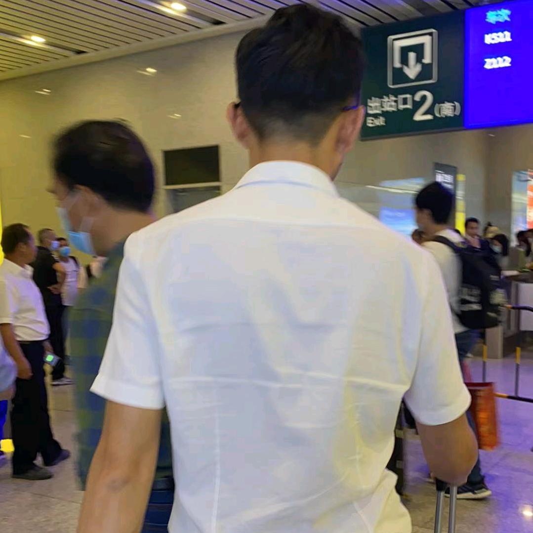 谁是谁的谁&
