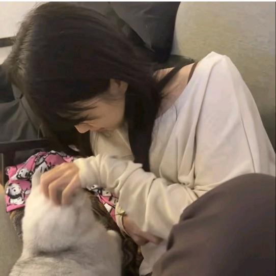 橙子里白云☁