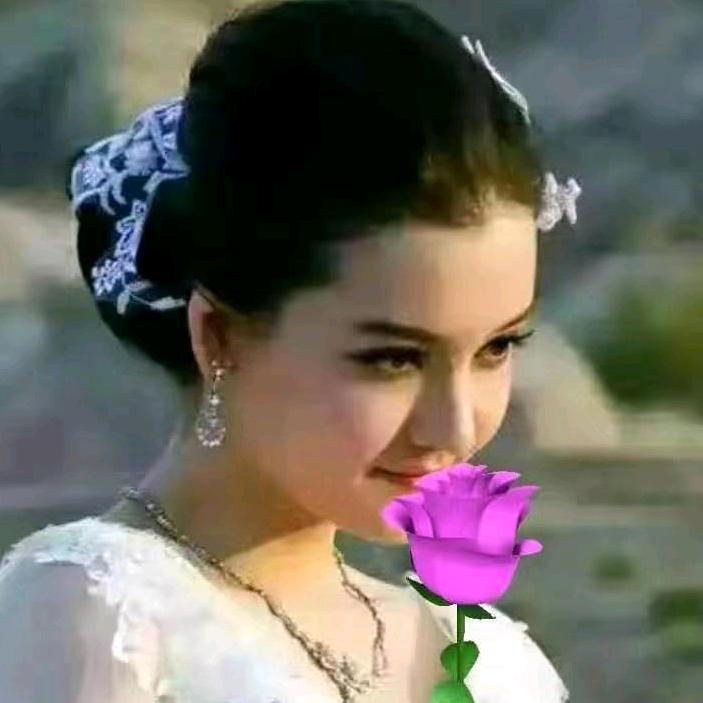 @🧿BiR  GüL🌺