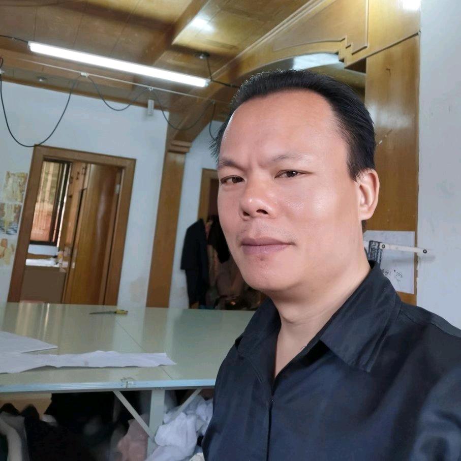 广州宽隆服装设计有限公司