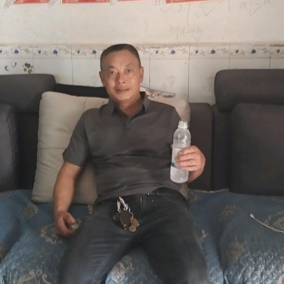 情有哥。