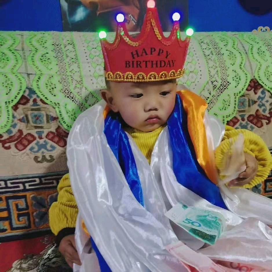 s/མཚོ་མོ་།🦋