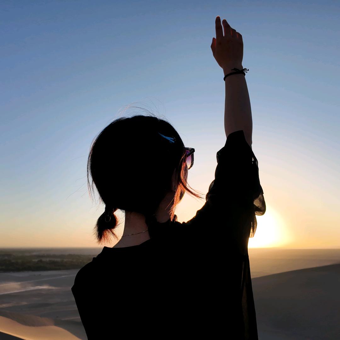 💫十月耿耿 ☆ﾟ*...z Z