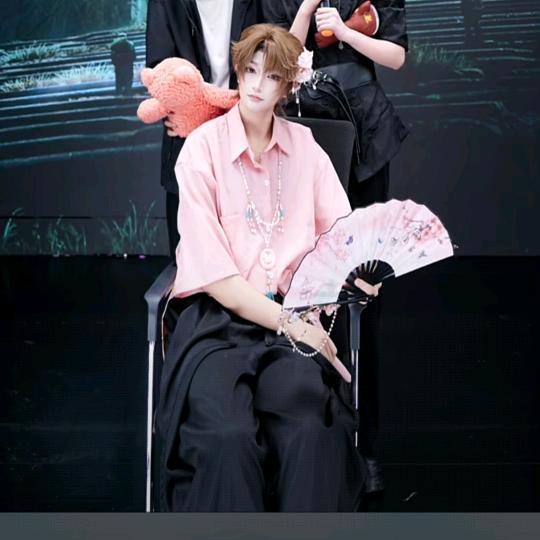 清芜🍉 (我超爱小嘻嘻版)