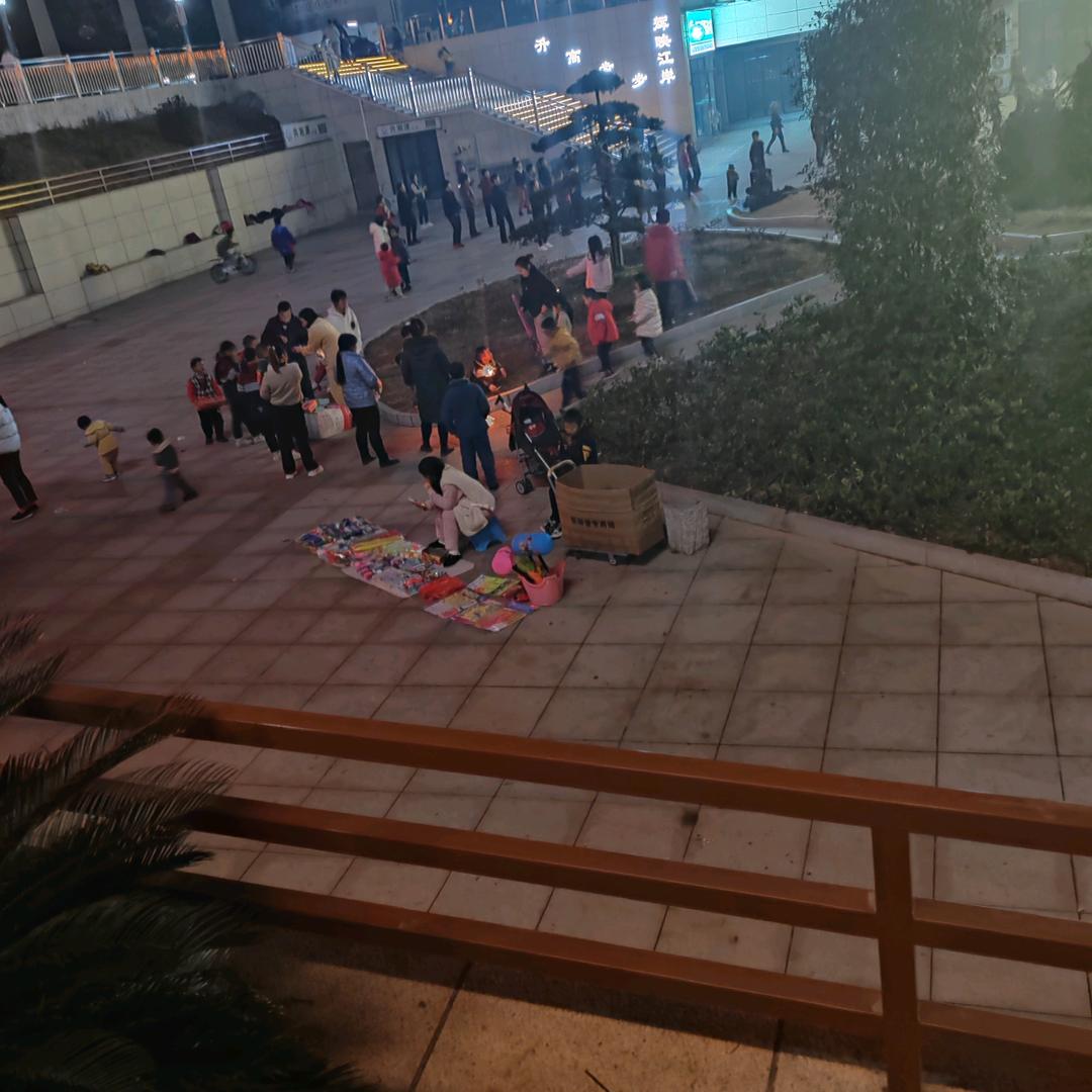 用户2111308100133幸福