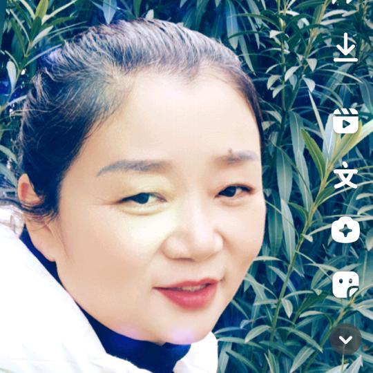 微笑晨花七零后的小姐姐