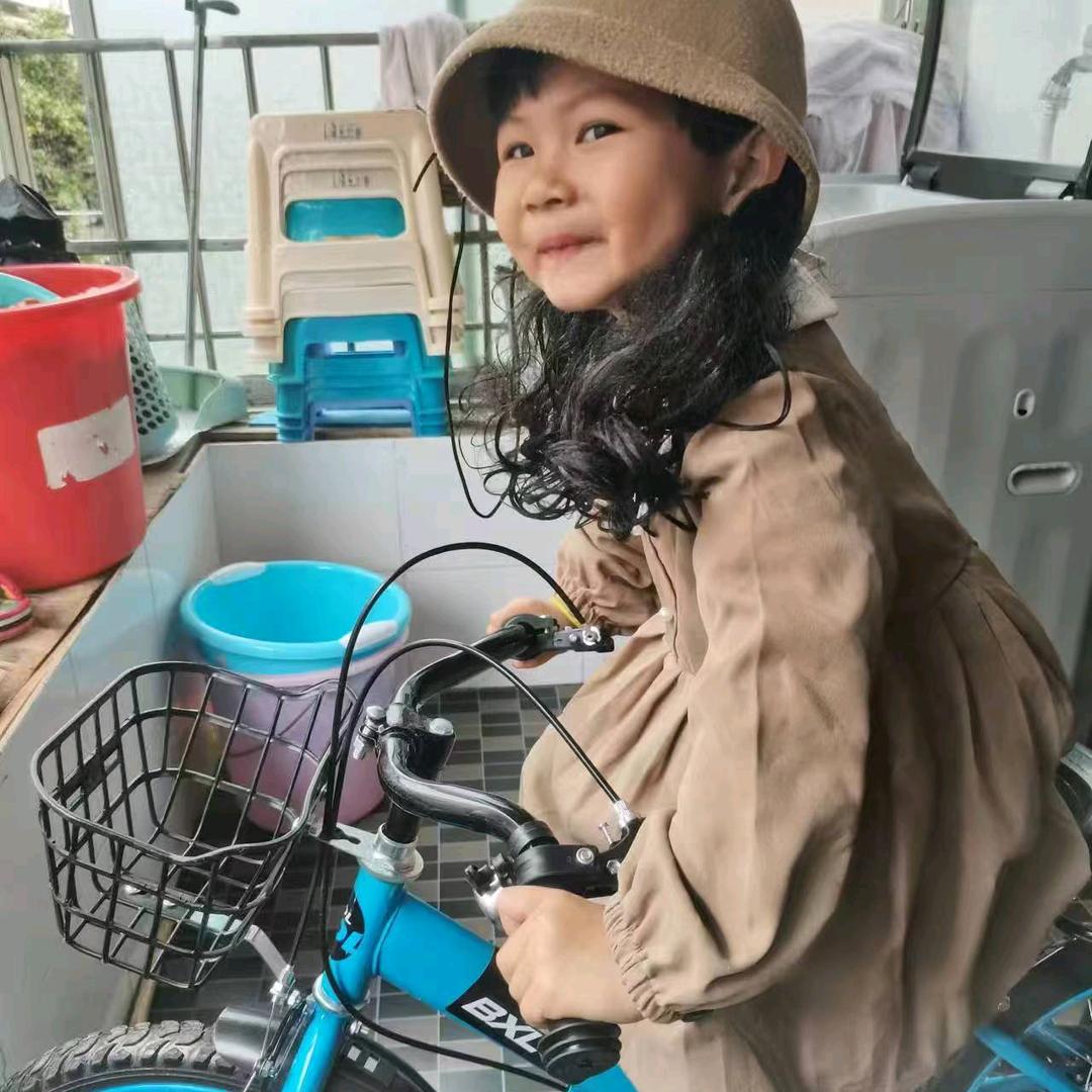 江南烟雨孤舟