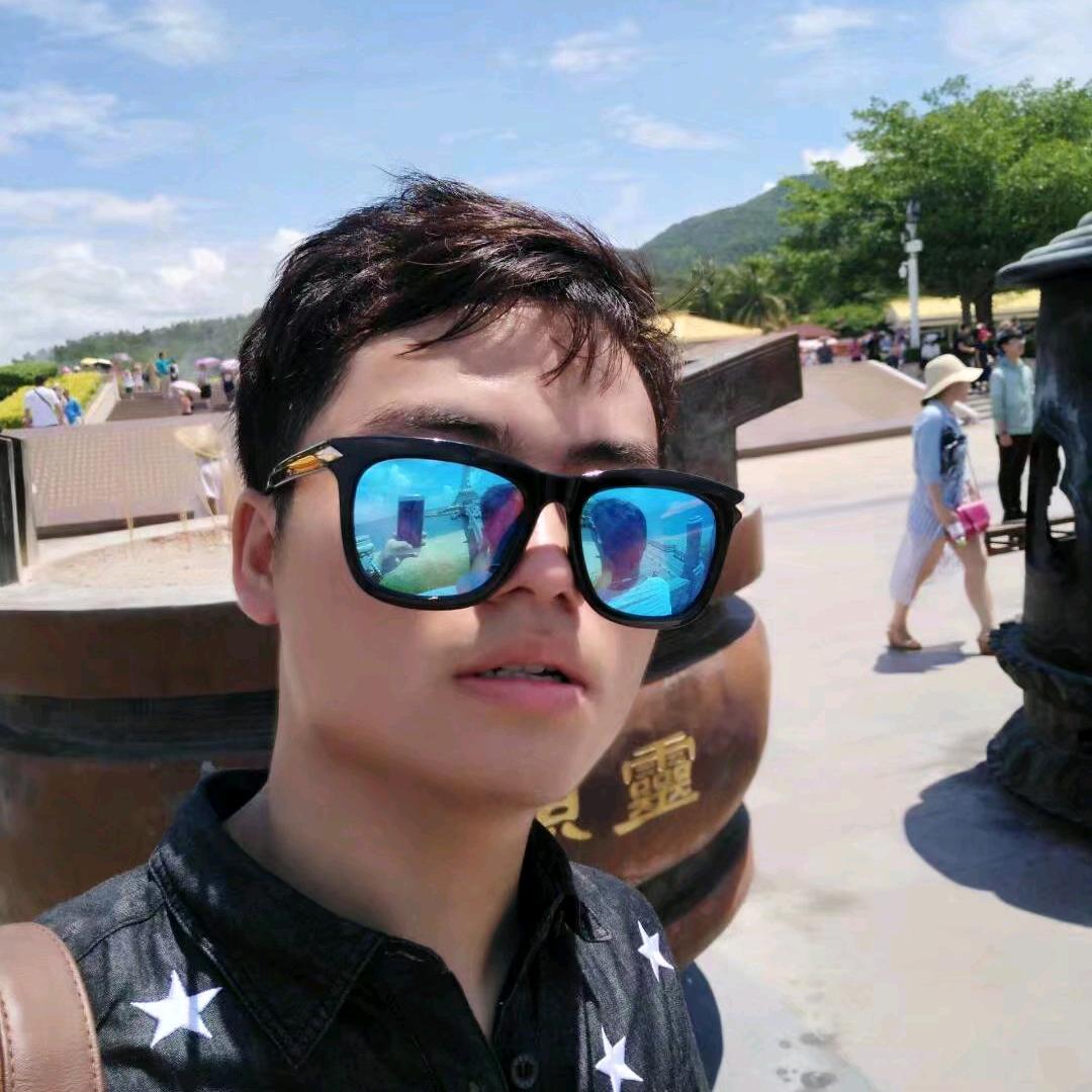 哦豁！他是老王喔😎