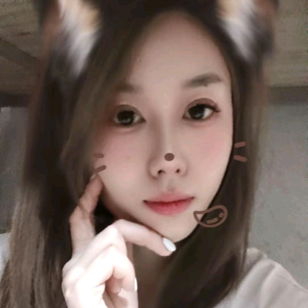 ღ᭄ঞ 小月ঞᥫᩣﻬ