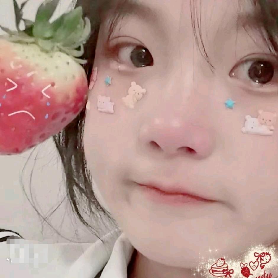 草莓贝^O^🍓