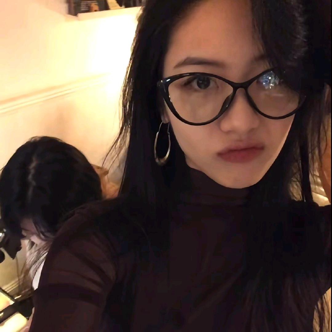 黑色风姿🌷