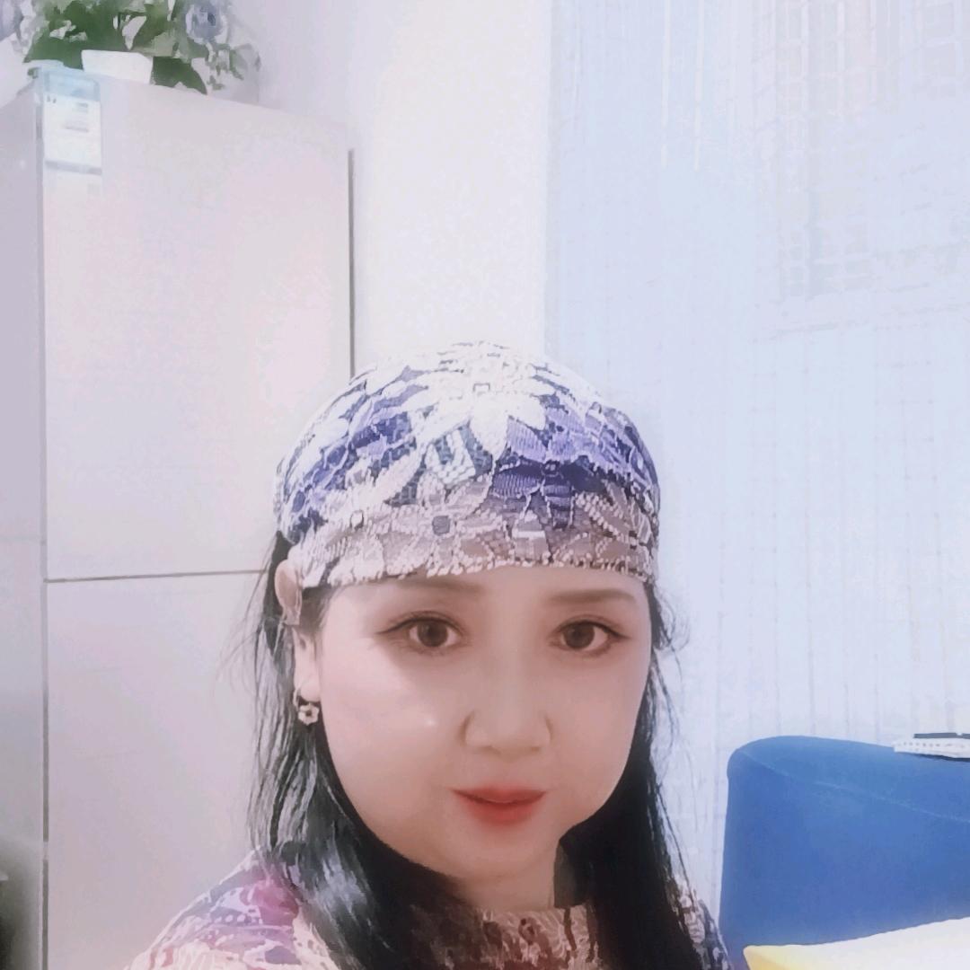 李芳