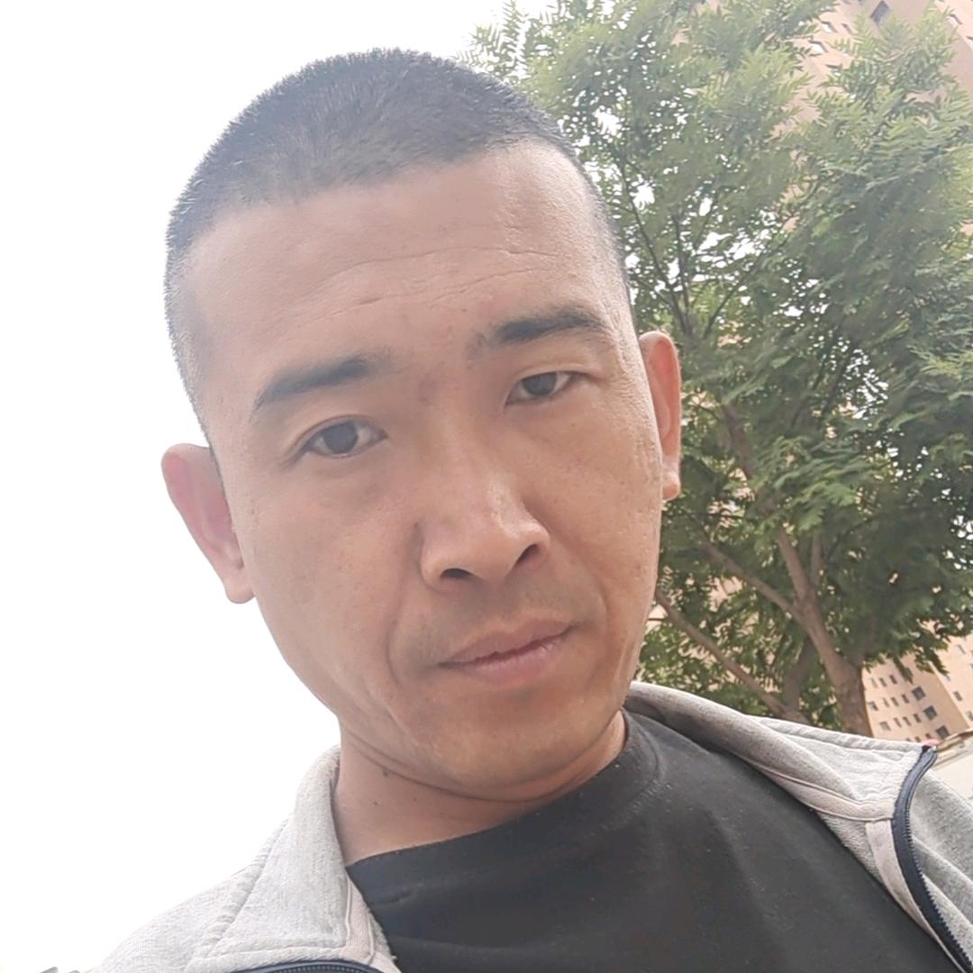 阳阳，