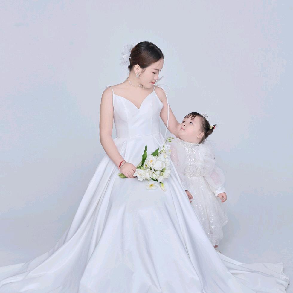 诗蕊妈咪（单亲妈妈）