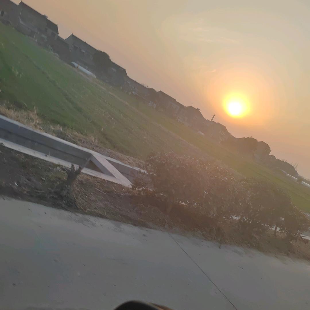 小王