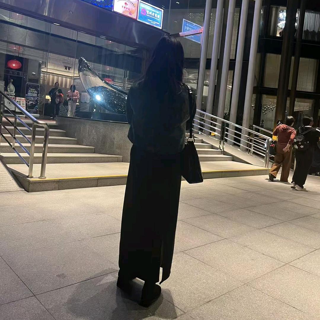 广西贺州羊头镇家具姐