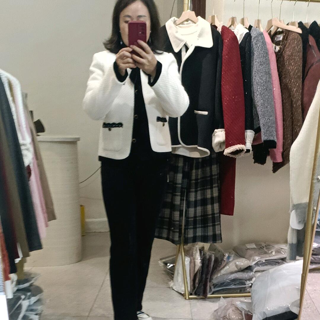 桐坪七彩服装城