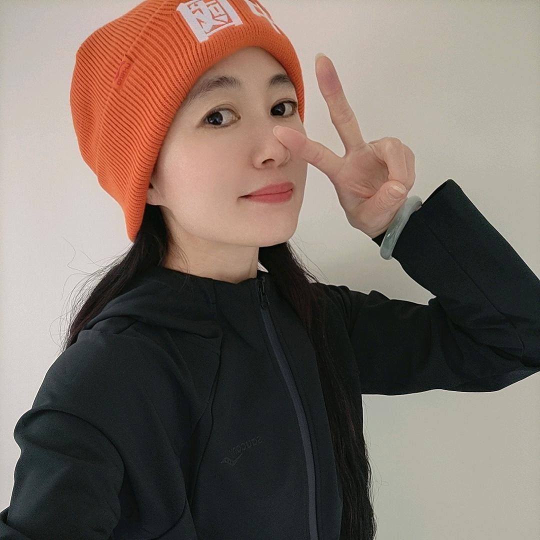 独立前行的格格