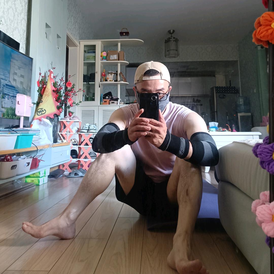 靠撸铁就
