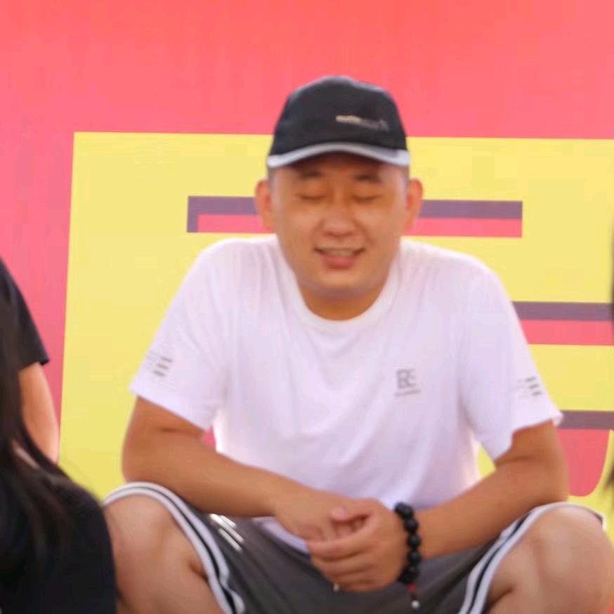 右耳👂