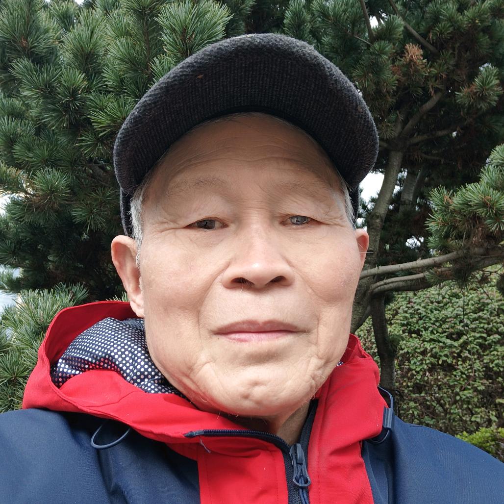 纯爷  83岁   湖南人文科技学院