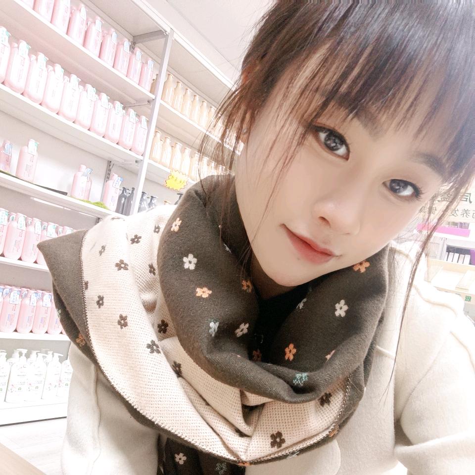 南宁佳丽柳春化妆品批发经营部