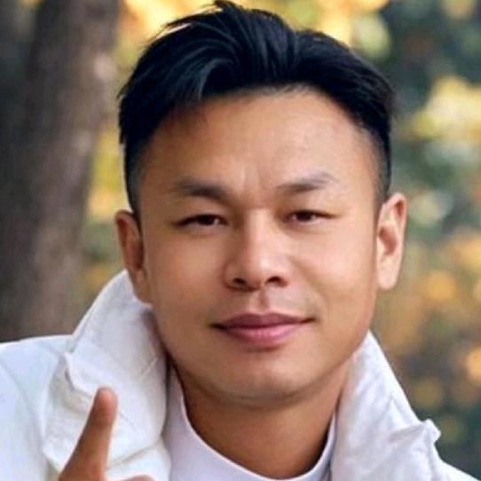 （李先生）