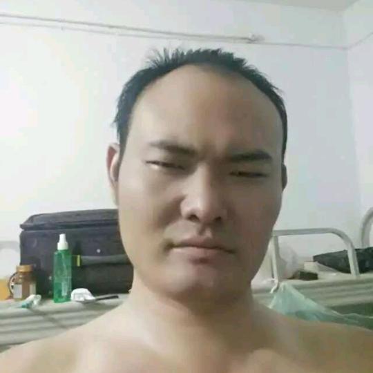 啊伟