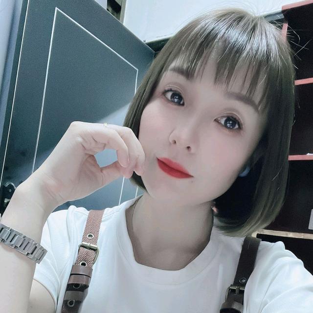 👑 ᴷ贼拉爱ᴷ 👑