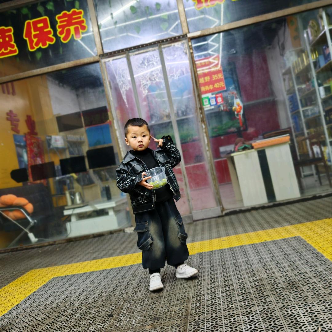 吴智博小朋友