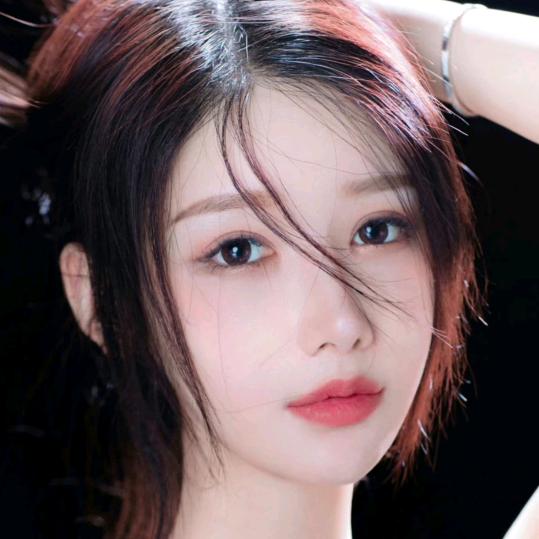 小西柚