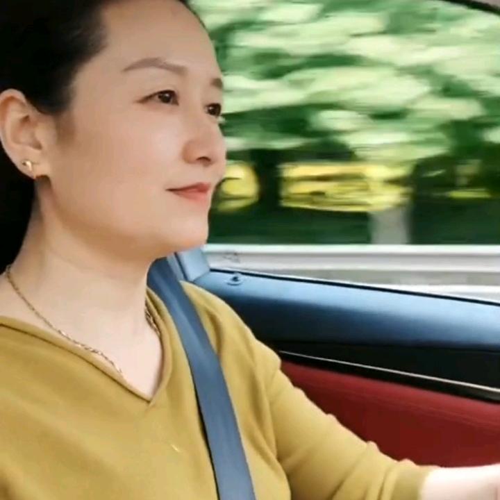 杨姐🌹《爱财！爱己！风生水起！》🌹