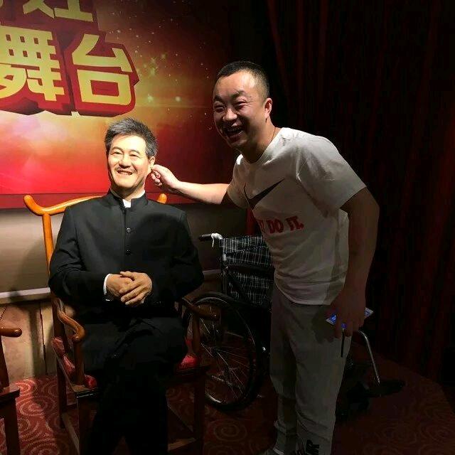 老    龚