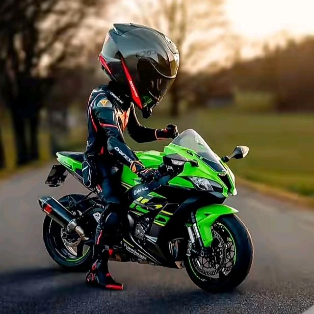 ꧁༺贫困生༻꧂🏍