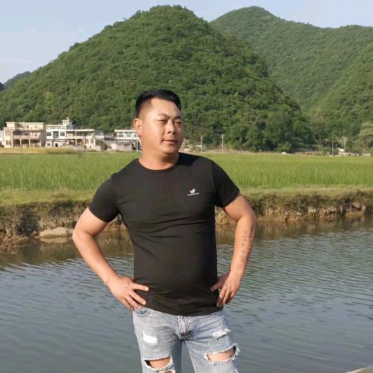 @啊龙
