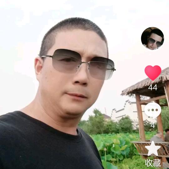 温柔的心❤️七二年老鼠