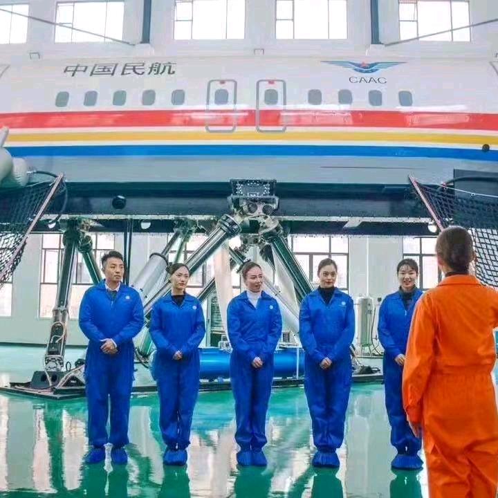 贵州高中段  李主任