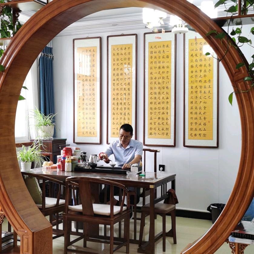 走卒—上邽龙颜