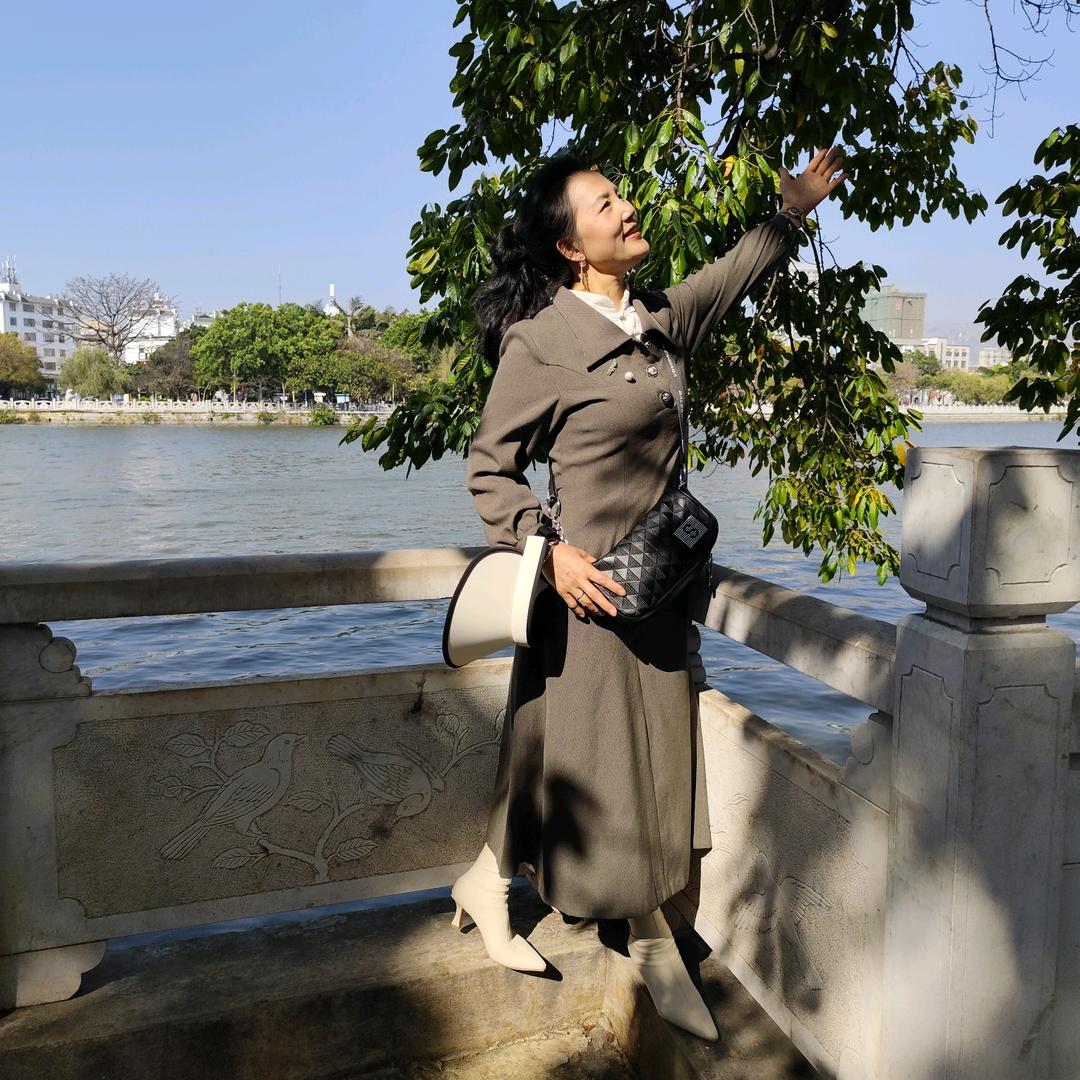娇阳