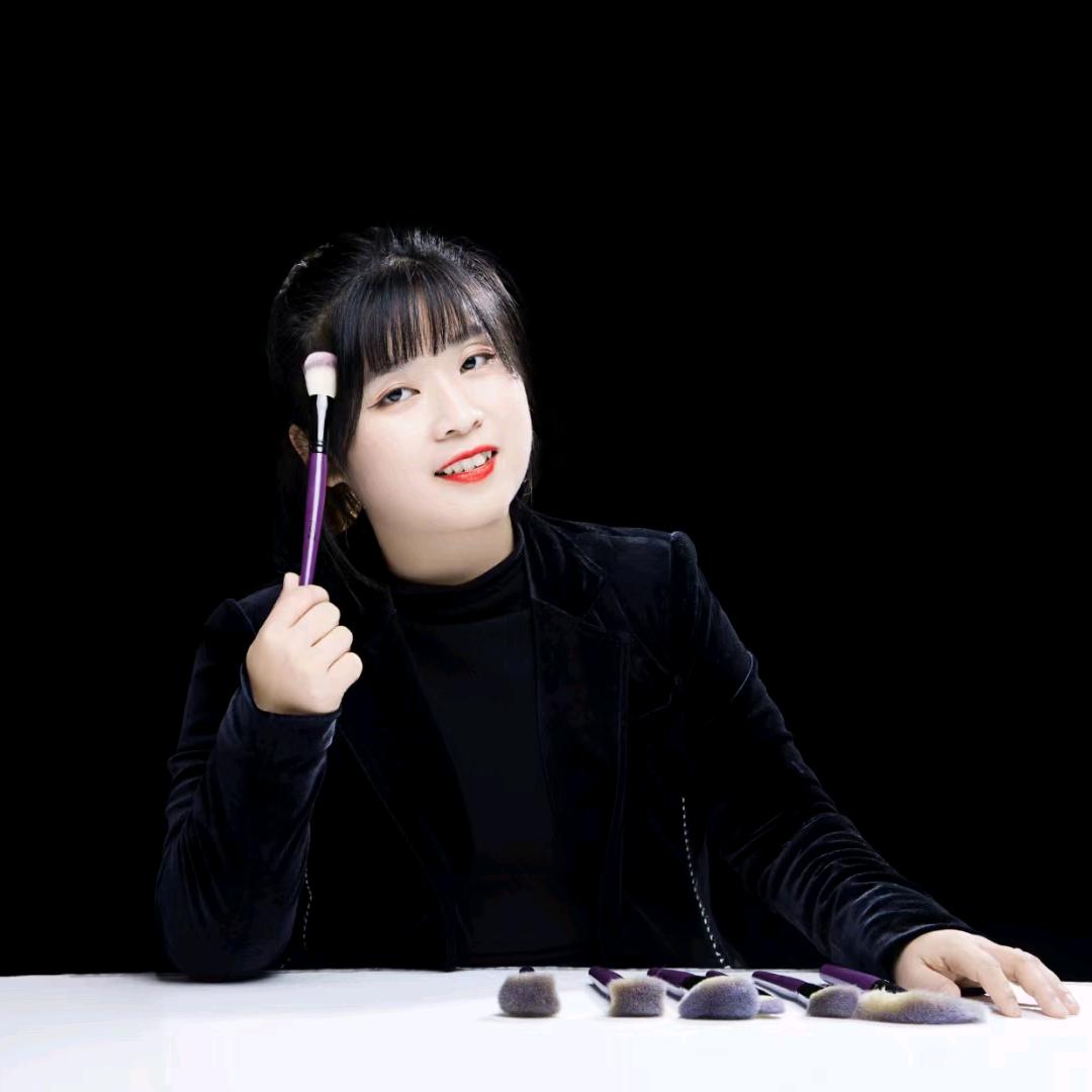 小霞