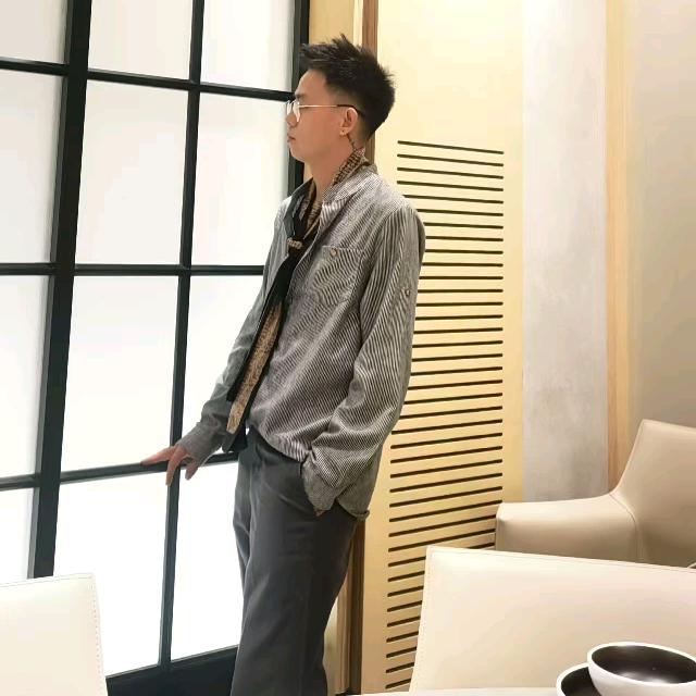 抓落单少妇。