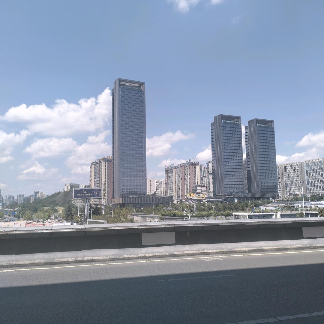 曾梦想仗剑走天涯