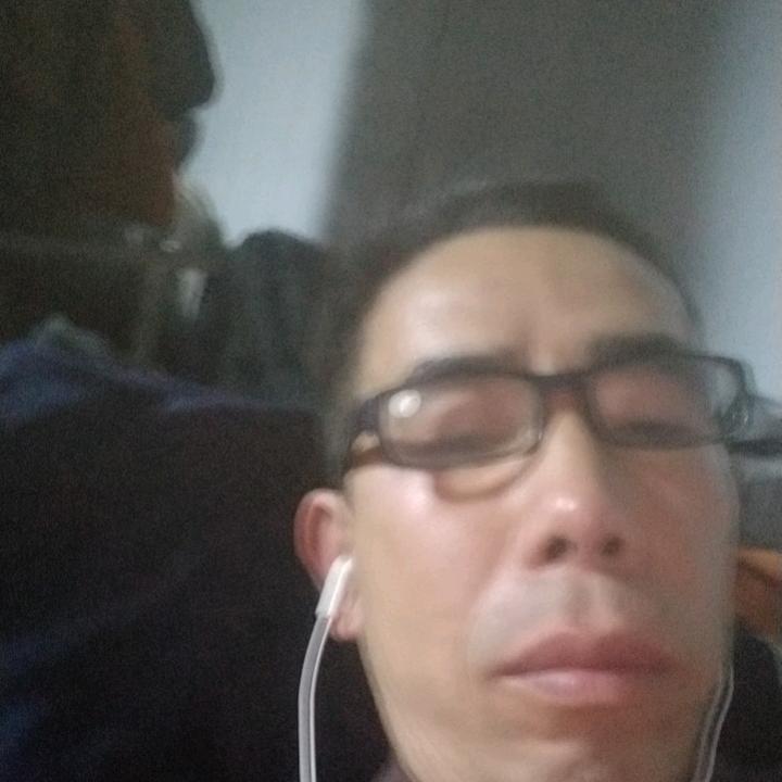 李成国