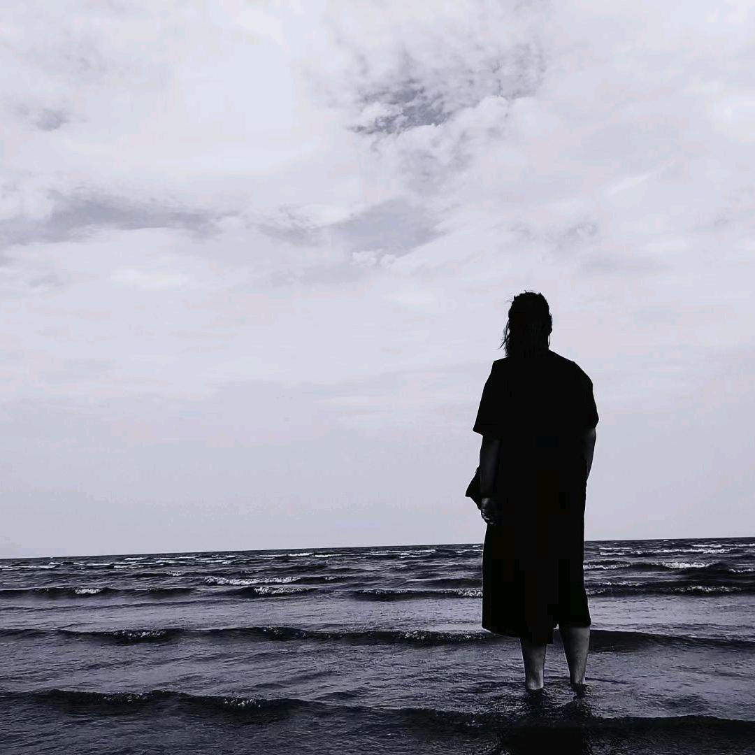 今日小雨丶