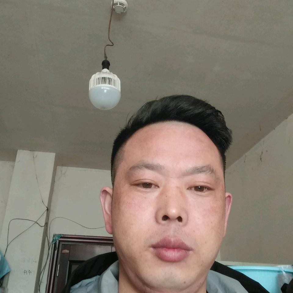 东梁