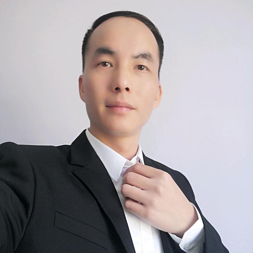云帆地产小谭